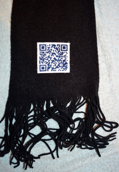 qr%20scarf.JPG